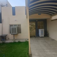 دار للبيع بشارع الاصفر 170 متر الواجهه 6:30 والنزال 26 سادس فرع من الش...