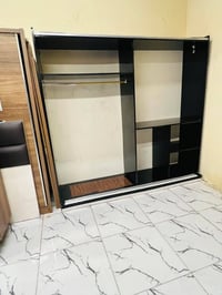 غرفة نوم • مستعملة • ٥ قطع