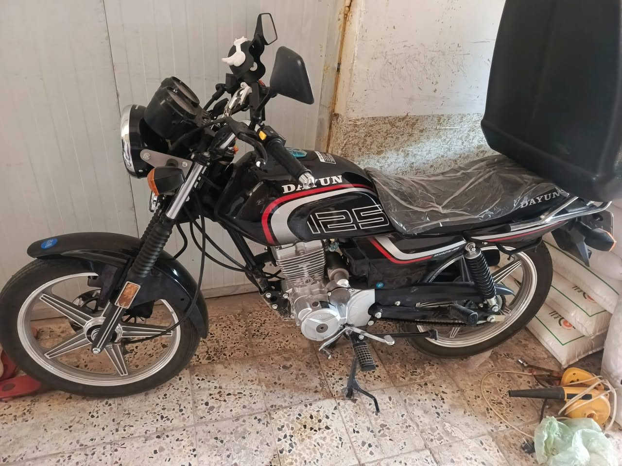 سلام عليكم دراجة دايوان موديل ٢٣ رقم اربيل و سنوية دراجة بعدهة زيرو مكاني بغداد ***********
