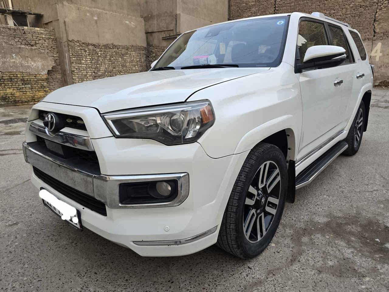 السلام عليكم للبيع او مراوس بعالي تويوتا فور رنر موديل ٢٠٢٠ وارد امريكي حادثها بس جاملغ امامي مبدل السياره لمتد فول مواصفات يعني ٧ راكب بصمه ابواب وتشغيل فتحه بالسقف كشنات جلد كشنات كهرباء كشن سايق ميموري حساسات اماميه حساسات خلفيه رادار امامي نظام الخروج عن المسار نظام ايكو شاشه اندرويد كبيره تحكم ستيرن كل الجهات شاشه اعطال مرايات كهرباء كامره خلفيه دواره كامره اماميه وبعد بيها رايدها ٢٩٥ الشراي يتصل واي استفسار هذا رقمي ***********
