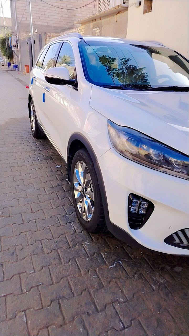 السلام عليكم 
سورنتو 2020
السياره جديده و حلوه 
بيها سونار من المندلاوي موجود ويه الصور 
————————————-
٦ سلندر ٣٥٠٠ 
مواصفات السيارة
١.بصمة
٣.حساس اماي خلفي
٤.ويل كب حجم 19 عدد ٤
٥.اشاير بالمري 
٦.مري شفط
٧.كروز سرعة
٨.تحكم ستيرن
٩.سايد بريك بصمة
١٠.نظام ترحيب
١١.شاحن لاسلكي+2 منفذ usb
١٢.كشنات جلد
١٣.ثلاث قطع تبريد 
١٤.درايف مود ٤ وضعيات قيادة 
١٥.بصمة ابواب
١٦.كشن السائق والراكب كهرباء
١٧.كامرات 360 درجة
١٨.لد نهاري 
١٩.مانع انزلاق
٢٠.اوتو هولد go
٢١.شاشة تدعم (apple car play/ android auto)
٢٢.تبريد بيانو لمس
٢٣.انارة ليلية داخلية
٢٤.جنطة كهرباء 
—————————————
السعر 255

***********
المكان النجف
