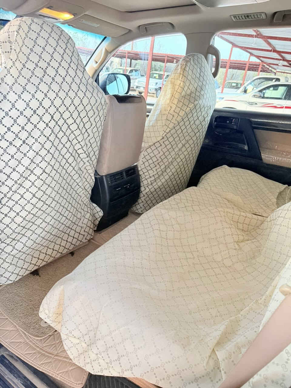 جكساره بريم 2010 رقم بغداد تحويل مباشر سيارة مكفوله  بيه رشت صبغ  مدكر وباب فقط السعر 280 ورقه مكاني البصرة سفوان *********** 
***********
