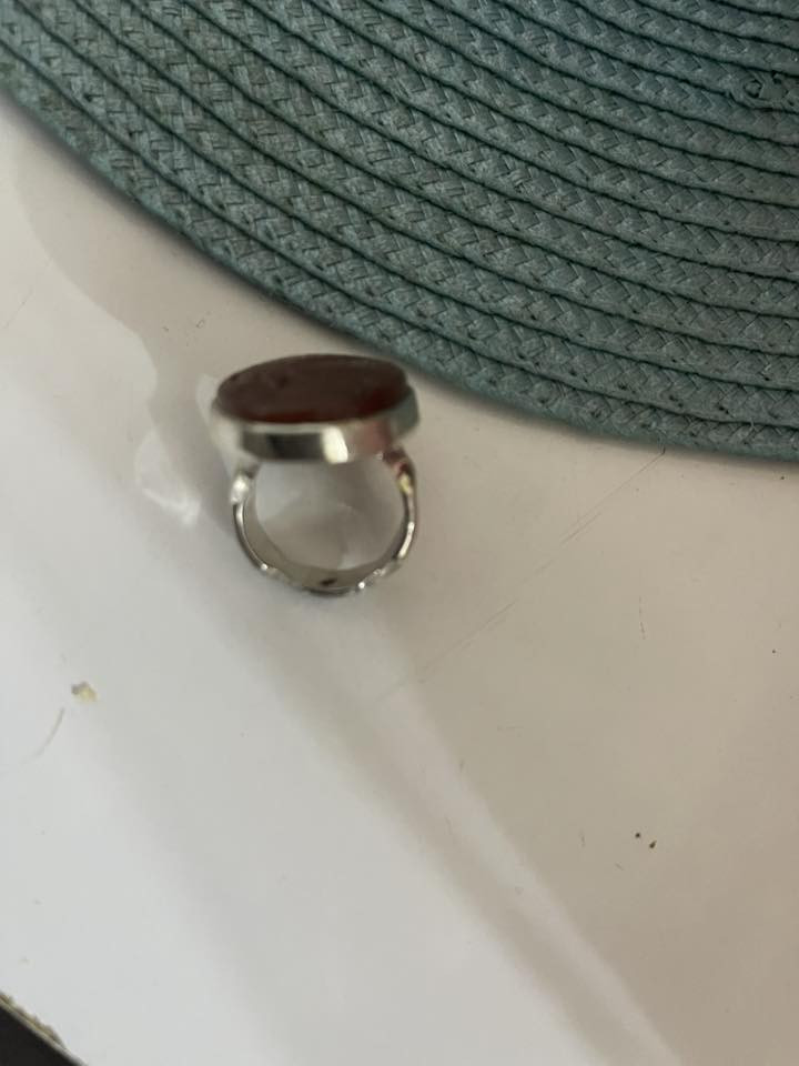 تحفه من تحف اليماني مزعفر الأصلي ذمه وضمير مصور صوره واضحه جدا أمامكم الصوره ومتوج بحرز الامام الجواد وصياغه يدويه ثقيله جدا خاتم الي يلبسه ملك والله السعر ١٥٠ وبلاااااااش تواصل خاص وبالخدمه اني


**إذا كنت صاحب هذا الإعلان وتريد حذفه لأي سبب، رجاءا أرسل رسالة إلى الدعم الفني**