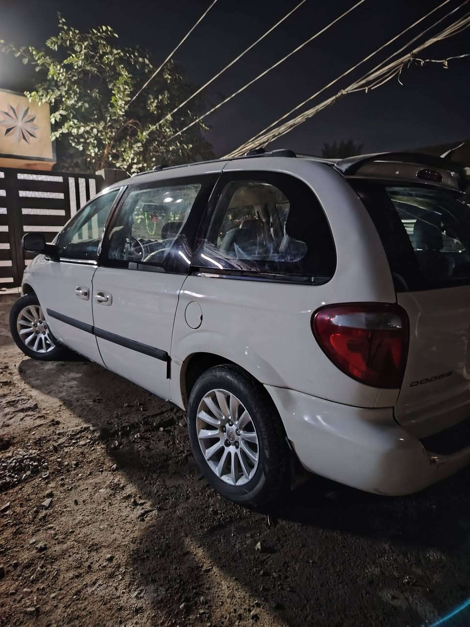 سلام عليكم
دوج كرفان بتره موديل 2007 محرك 3300  تخم تاير مصبوغه احزام التبريد جان يشتغل وگف رقم بغداد تحويل ثاني يوم سنويه لحد 2026  سياره حلوه ونضيفه مامتعوبه السعر 80 ورقه وقابل للتفاوض العنوان ديالئ بعقوبه رقم *********** أخوان بدون زحمه الموشراي لا يعلق ولا يكسر بحلال الناس وحياكم الله....
