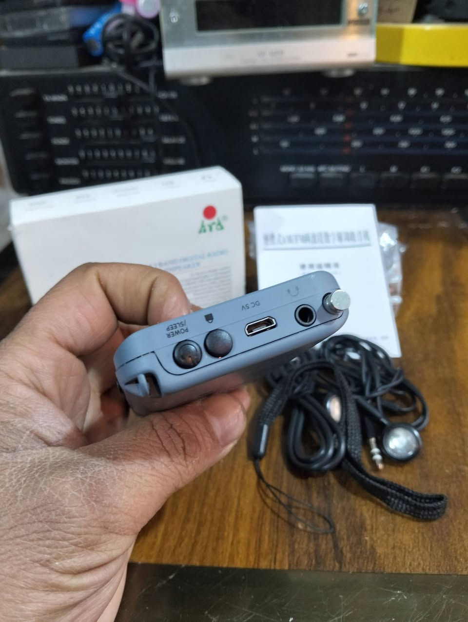 راديو جيب صغير
موجات الراديو FM AM 
جهاز جديد بالكارتون مع جميع ملحقاته 
السعر 25 الف مع التواصل 
للحجز المراسله على الخاص


**إذا كنت صاحب هذا الإعلان وتريد حذفه لأي سبب، رجاءا أرسل رسالة إلى الدعم الفني**