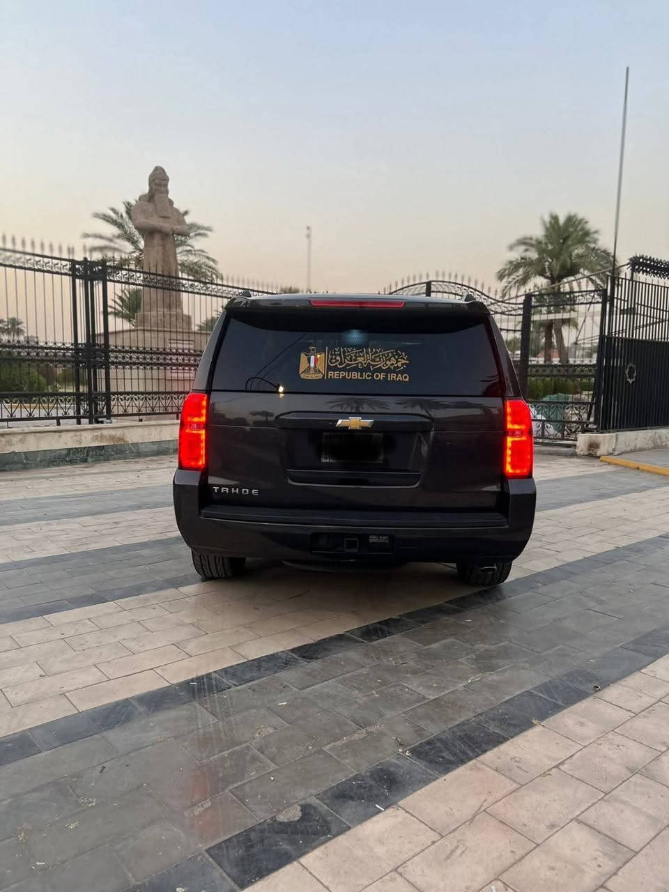 سلام عليكم 
تاهو LT. 2017 
السياره كفاله عامه مال جناي 
رقم بغداد جديد 
كشنات كهرباء 
كشنات منفصله Vil
***********
