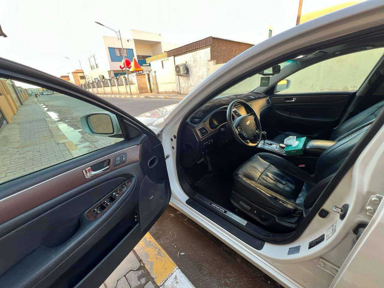 جينسز مديل 2011 برستيج  اعلا مو اصفات خليجي 
مكينه 6 .3800
بيه اربع قطع ابيع حزام مكفول شواصي ولغود ولحوض وتكم 
موصفاته معروفه 
115 وبيه مجال


**إذا كنت صاحب هذا الإعلان وتريد حذفه لأي سبب، رجاءا أرسل رسالة إلى الدعم الفني**