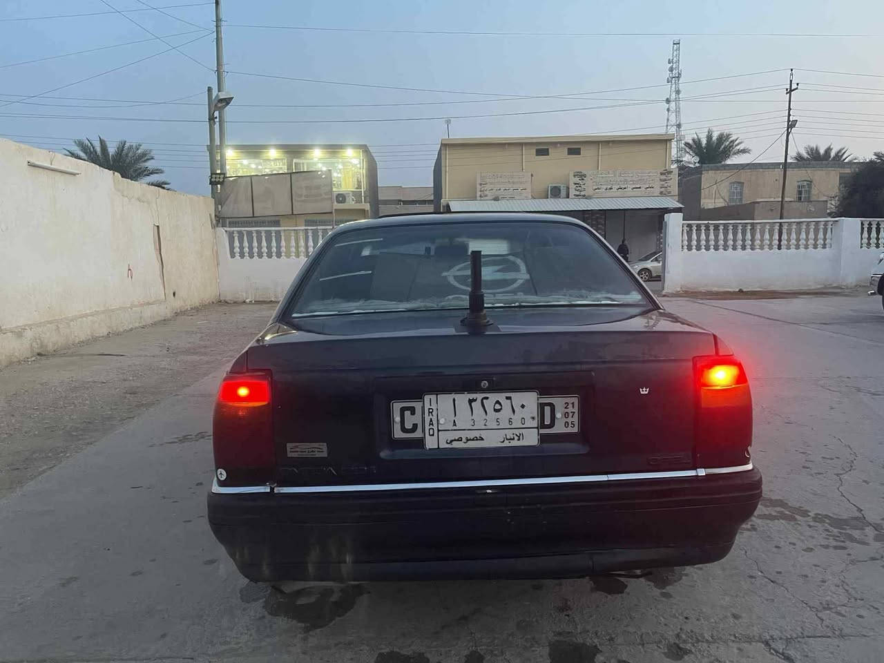 سلام عليكم
للبيع اوبل اوميكه محرك وكير فول 
صدرها كهربائيات كلها زينه 
فول كير عادي جام وتنته كهرباء 
مصبوغة عام اثر جراد 
ويلكب تخم تاير جديد 
موديلها ١٩٩٣ سنويه ساقطه 
سعرها ٣٥ وبيها مجال 
للاستفسار ***********
