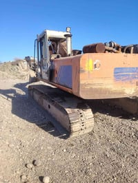 حفارة فيات هيتاشي • حجم ٢٠٠ • الشرقاط صلاح الدين