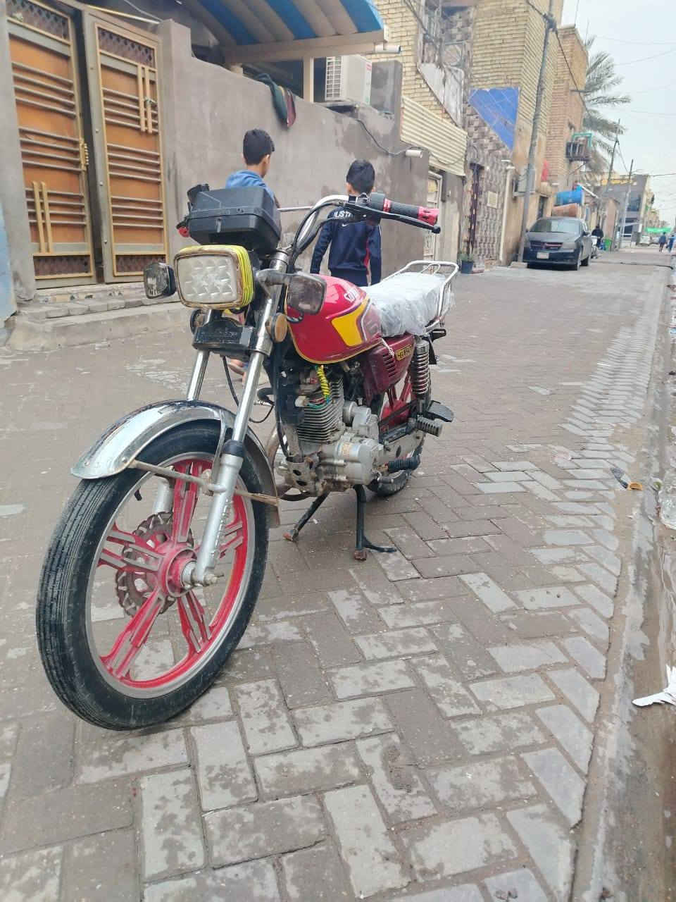 سلام عليكم متاح دراجه ايراني خمسه كير موديل 2023 اوراق شغاله سلف هندر كهربائيات شغاله مكينه مكفوله من التنقيص والتبخير السعر 500 وبيها مجال مكاني مدينه الصدر رقمي ***********
