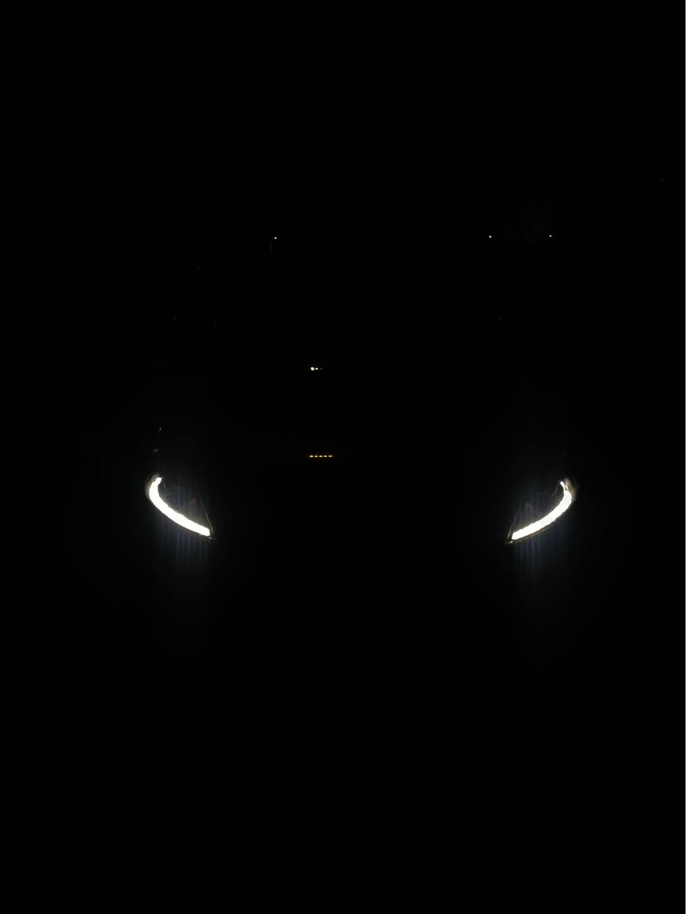 السلام عليكم 
مكلف بالنشر اتصل او على واتساب والتفاصيل كلها مذكوره 
سبورتج ٢٠١٦ خليجي مكفوله من صبغ والبارد لون  مشمشي ماشيه  ١٦٤ كم محرك ٢٠٠٠ دوش مري شفط اشاره بالمراية شباك خليه مدوشمه كشنات وكاعيه باقي الامور اوكس وتحكم ستيرن كامرة خلفية السيارة على وضعيه شركة وعلى ايدي سيارة 
 السعر  ١٥٥ ورقه 
***********
 مكان بغداد - الوزيرية بغداد, العراق
