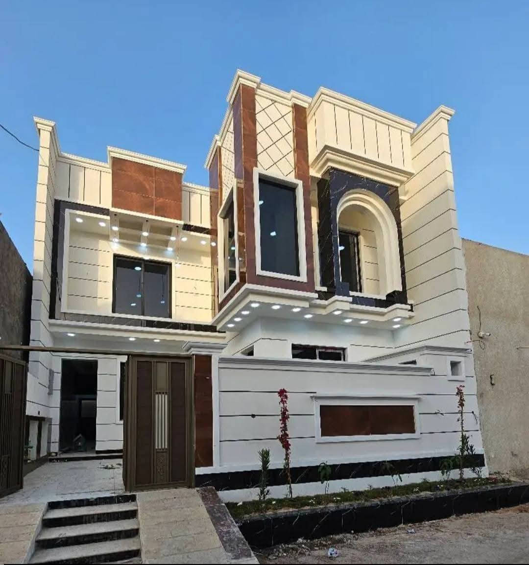 بيت حديث للبيع ***********
📍 البصرة – أبي الخصيب – البهادريّة شارع لكطة 
مساحة 200م – طابو زراعي عراقي
طابقين، 6 غرف نوم
مطبخ (حار/بارد)
استقبال + صالة كبيرة
صحيات داخلية وخارجية
كراج كبير
شارع تبليط 
سعر 235 و قابل للتفاوض 
📞 للاستفسار: مكتب عقارات النور الذهبي عنوان المكتب ابو الجوزي مجاور معمل الجابري للسخانات المكتب مجاز قانونيا *********** ***********
