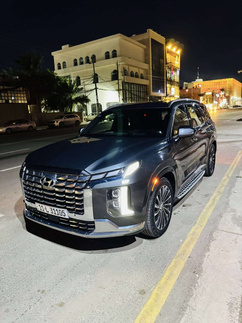 السلام عليكم
هيونداي بالسايد كالكرافي اعلى فئه

 موديل 2023 

رقم بغداد بأسمي 

حجم المكينة 6 سلندر 3800 

ماشية 26 الف ميل

حادث السيارة ( جاملغ خلفي ايمن ) 

بيه صبغ جاملغ خلفي ايمن + باب خلفي ايمن+ شبر واحد من قبق صندوق فقط

مواصفات السيارة : فول اعلى فئة ( كشن مساج - اوتو بارك - 5 كامرات - سقف كنتارة - فتحة سقف + بانورما - قيادة ذاتية - داتو شو  -رادارات خلفية وجانبية وامامية - كشنات اسود خزن ميموري مع تدفئة وتبريد في جميع المقاعد الامامية والخلفية - 4 وضعيات قيادة - قراءاة خطوط السير والعلامات المرورية - صندوق كهرباء ذكي - 3 قطع تبريد - حساسات امامية وخلفية - دشبول شاشة ديجتل - دخول بصمة ذكي - سايد بريك كهرباء - اوتو هولد + نقطة عمياء - شاحن لاسلكي - مثبت سرعة - بدلات التغير السرع شفتات على المقود - مرايا جانبية هيتر + تعتيم - جميع الانظمة الاكتروني متوفرة في السيارة 

السيارة جدا نظيفة بدون نواقص ولا اي خلل كهربائي 

او ميكانيكي 

السعر مناسب بيع مستعجل 285 ورقة

مكان السيارة كربلاء 

للتواصل ***********
