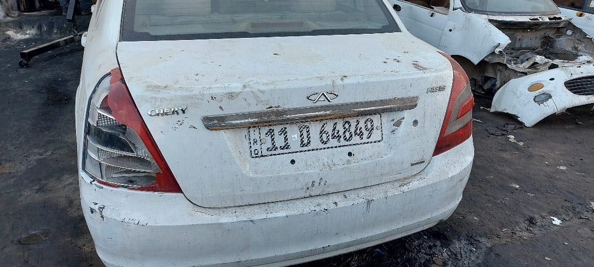 شيري لبيع سيارة 2013 بسمي  رقم بغداد جديد هزة جديده سياره حدادية جديدة  مكفولة من الصبغ والضرر تحويرة كاملة بيكاتشيو بعد كم يوم تكمل تحويرة مالته مكان السيارة بغداد الطالبية السعر 36  بيه مجال الاستفسار ***********
