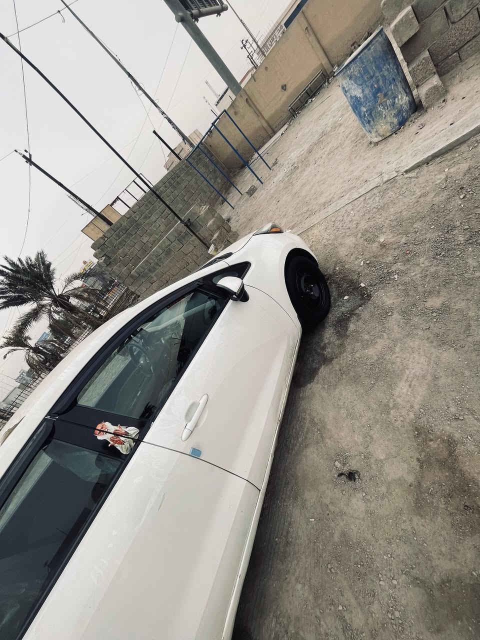 سلام عليكم كيه ريو موديل 2014 سياره   سياره سعره 75وبيه مجال قليل رقم الهاتف***********
