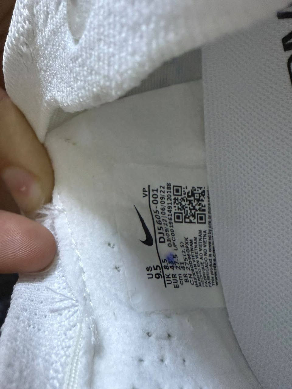 سلام عليكم اخوان طبعا آنه ام امزون طلعلي حذاء يسمونه مال سند بس يكرم اسم الله اصلييييه قياس ٤٣ الي يفيده ينطين بي سعر بما يرضي الله


**إذا كنت صاحب هذا الإعلان وتريد حذفه لأي سبب، رجاءا أرسل رسالة إلى الدعم الفني**