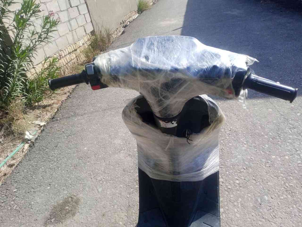 سلام عليكم دراجه منغولي حاويه للبيع شغاله من كلشي اشاير ل لايت عالي وناصي نكره سلف عوزله بس باتري يعني كلشي شغال بس السلف بدله باتري مكاني سماوه راسلني خاص او اتصال علا الرقم***********
