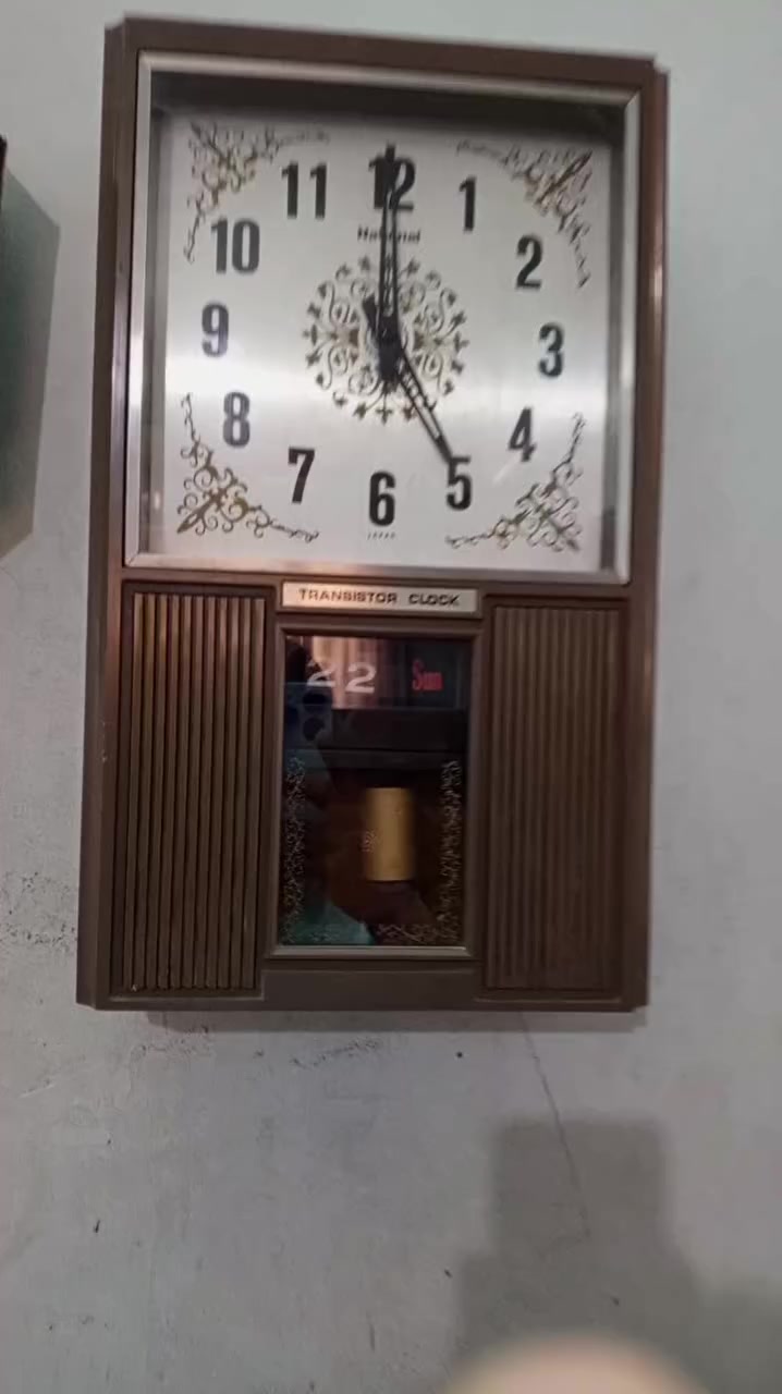 ساعه ناشينال ياباني الأصلي القديم 
شغاله بالكامل نافذة شهري وايام الاسبوع نظافة عالية 
تعمل بواسطة بطاريات 2 حجم كبير


**إذا كنت صاحب هذا الإعلان وتريد حذفه لأي سبب، رجاءا أرسل رسالة إلى الدعم الفني**
