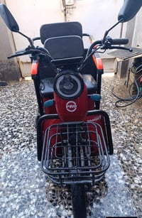 اسلام عليكم دراجة للبيع السعر ٤٥٠ بطاريات منفوخة سبع البور رقم الموباي...