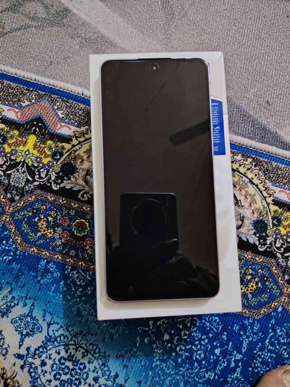 سلام عليكم تلفون للبيع اوبو 13 جديد ذاكرته 256 تلفون جديد السعر 320 مكاني بغداد حي النصر الاتصال على الرقم ***********
