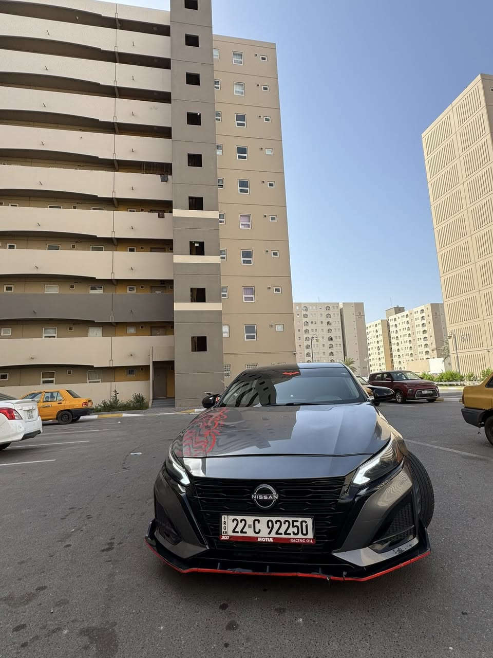 السلام عليكم شباب 
نيسان الاتما موديل 2023s
السياره حادثها بنيد اني صبغته وبارد بل جاملغ السياره ماكو اختها 
كير ومكينه بشرط 
السياره ماشيه ٣٧ الف ميل

عليها ويل مال BMW 
بيها دمام مال انفتي 
قبضه مال كير كصيته من الصين 
على شاشها مال SL  
دوشمه الداخل احمر
مكاني بغداد بشارع فلسطين 
***********
اتصال فقط
زيد
