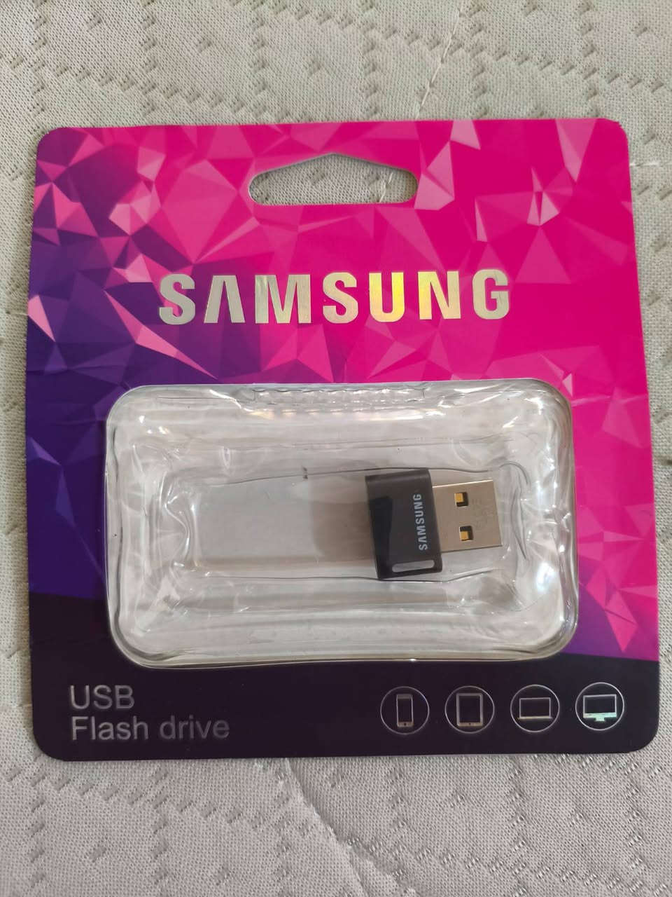 السلام عليكم عدي من ذن مجموعه هواي الي يريد يتفضل خاص


**إذا كنت صاحب هذا الإعلان وتريد حذفه لأي سبب، رجاءا أرسل رسالة إلى الدعم الفني**