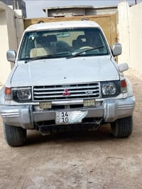 باجيرو • ١٩٩٢ • محرك وكير شغال