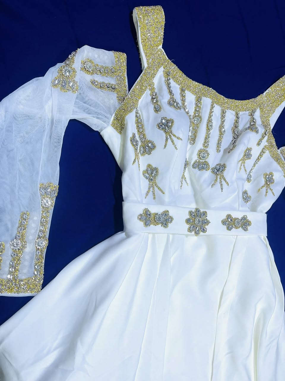 فستان عقد للبيع ممستخدم


**إذا كنت صاحب هذا الإعلان وتريد حذفه لأي سبب، رجاءا أرسل رسالة إلى الدعم الفني**