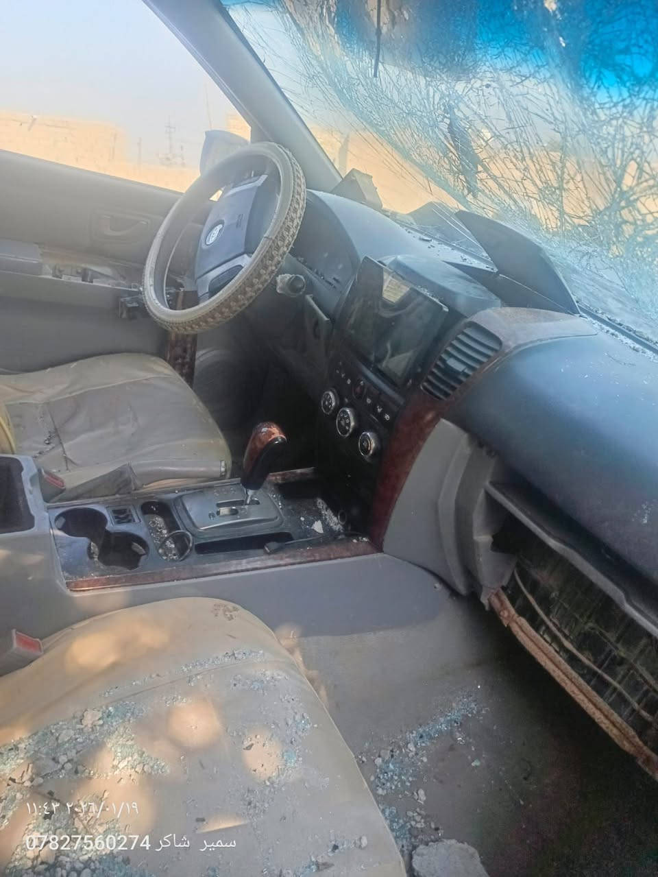 سياره سورنتو 2005 باسمي رقم واسط الدولي 
سياره مكينه وكير ففتي صاحيات الشاصي مابيه شي ضربته واضحه بصوره دواخل سليمات ابيع كوم حديد 
للتفاصيل ***********
