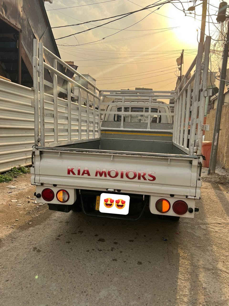 سلام عليكم كيا حمل ٢٧٠٠ موديل ٢٠١٨ مكفوله عده ملاحظات بسيطه بيها مكينه كير مكفولات رقم بغداد بسمي تحويل ثاني يوم ماشيه 170 الف مكاني بغداد الحبيبيه السعر (125) 
للاتصال ***********
