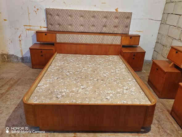 غرفة نوم صاج اربع شرط النظافه اي عيب مابيهة السعر 450 ويرهم مراوس والعنده يبيع اشتري الشراي يجي خاص اويتصل برقم ***********مكاني كركوك
