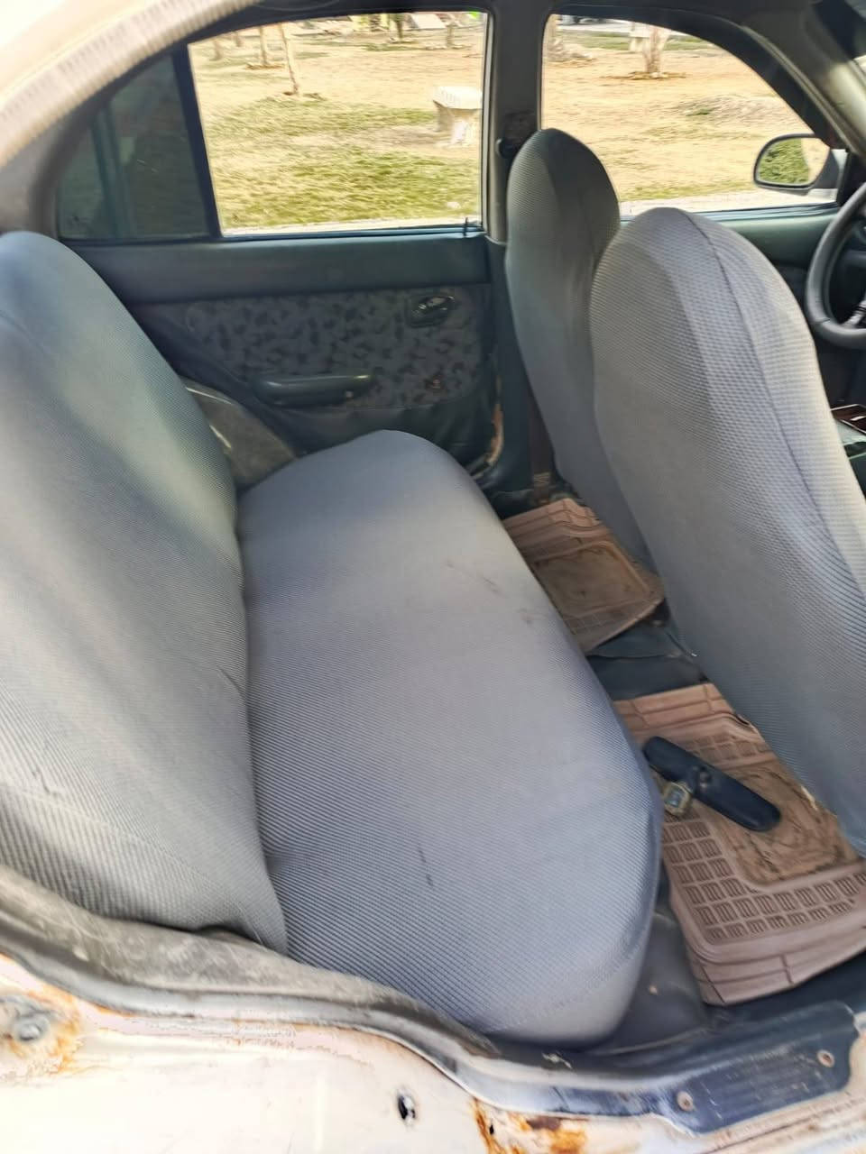 السلام عليكم
اكسنت موديل 1996 للبيع 
رقم الانبار دولي سنويه لل29 بسمي 
مكينه وكير جدد
تخم تاير ويل جديد 
كهربائيات كلها شغاله 
سياره بيه خياس وياه زوج بوب جدد مال حاويه 
صدر امامي خلفي جديد نقصه بس بطاحات دبلات خلفيه 
ب18 ورقة بيها مجال بسيط 
الاستفسار ***********
