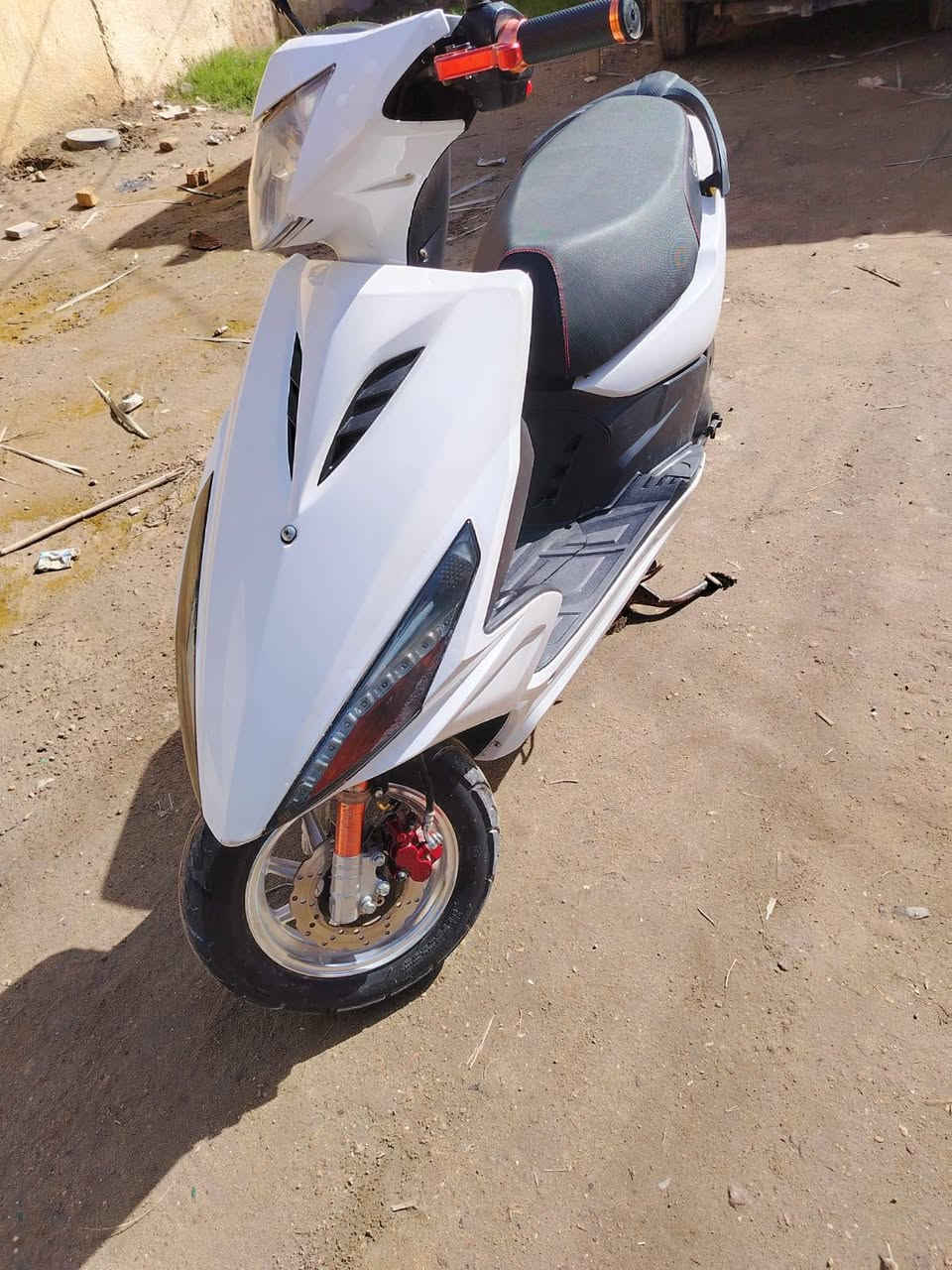 السلام عليكم شباب دراجه ماكس مضلع دراجه خير من الله هذا رقمي ***********اي استفسار هذا رقمي دراجه مديل ٢٥ كامله
