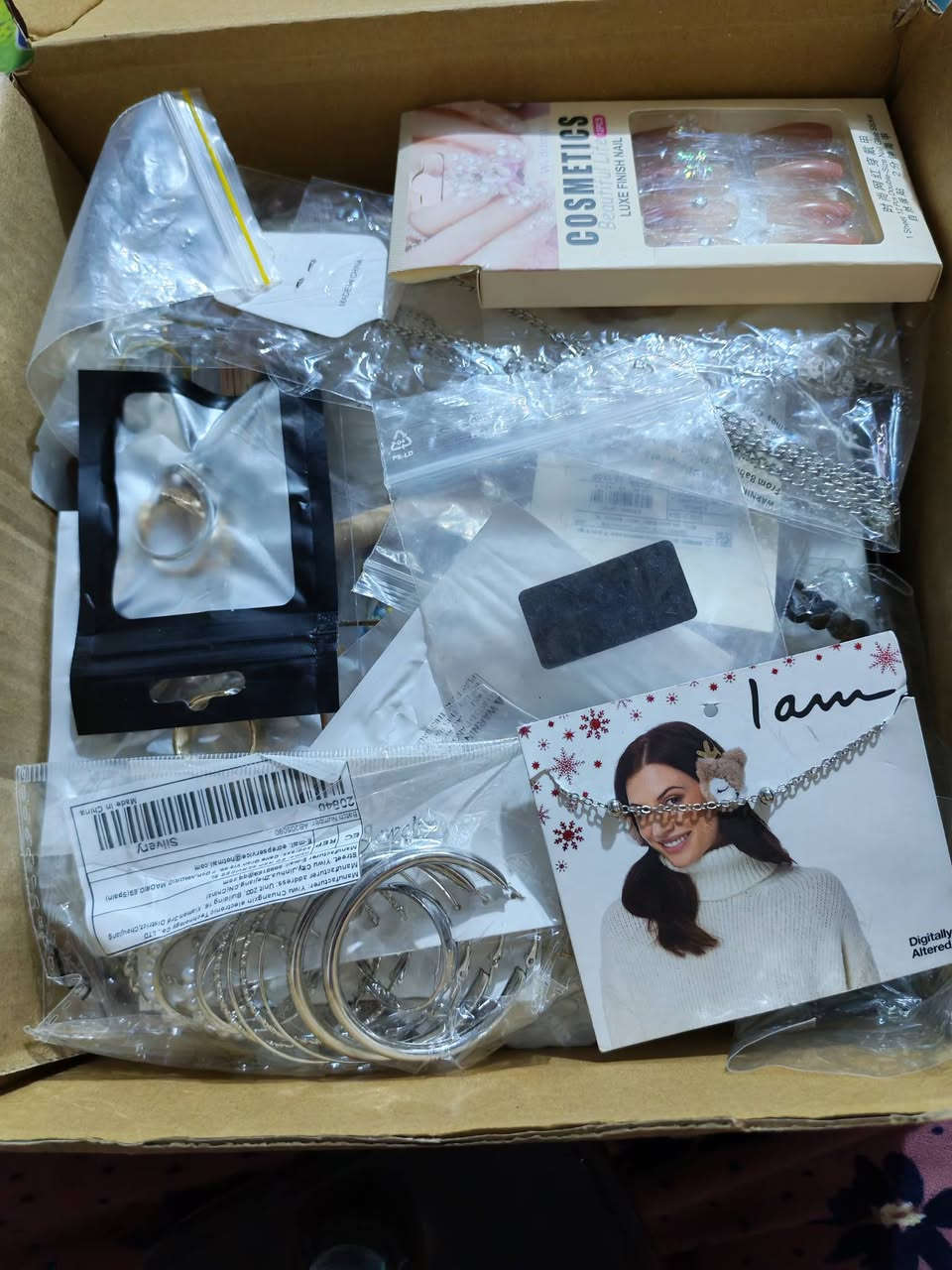 كيلوات اكسسوارات مشكل 
سعر الكيلو ٢٣الف مع التوصيل بدل ٢٥


**إذا كنت صاحب هذا الإعلان وتريد حذفه لأي سبب، رجاءا أرسل رسالة إلى الدعم الفني**