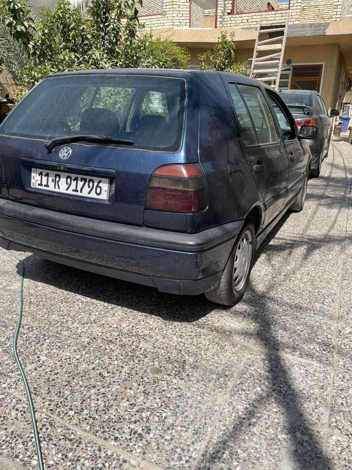 سلام عليكم كولف للبيع موديل ١٩٩٢ تخم تاير جديد باتري جديد مسجل سوني جديد سماعات جدد وبيها صفحه صبغ اثر شخوط أبيع عام السياره كهربائياتها مبيهان نقص ولا جطل كير جديد مكينه 2000 المكينا بيها فقط لاستيك ولف سياره جاهزه تبريد تلج ❄️
سعر 57 وبيها مجال  وبيها مجال الهاتف ***********
مكاني البياع شارع ١٣
