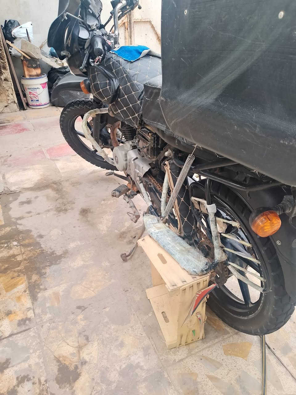 محتاج و متوازي كلش ع البيع
بوكسر موديل 22 بدون اوراق وشرط الكفاله من السرقة والقانونيات.    وين مايعجبك شغل واطلع نقص بالدشبول 
السرعه و الانارة طافية 

سلف هندر كهربائيات هورن عالي ناصي اشاير كلها شغاله تجي وتفحص وياها ملحقاتها مافتح كلشي منها 
لسعر ٩٥٠.  مطلوب عليها واريد اوفي الناس الطيبه 
عنوان بغداد علوة الرشيد ***********
