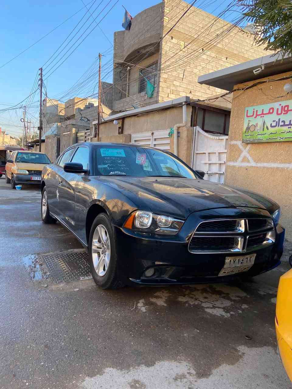 السلام عليكم جارجر ٢٠١٢ كنديه رقم سليمانيه سنويه منتهيه صار سنتين راعيها يمي تحويل مباشر مكانها بالبصره السياره بيها صبغ جاملغ خلفي صفحه السايق وصبغته جارده وجاملغ امامي مبدل بدون دواخل بدون ايرباك مكينه كير حداده  الصدر ٦٠٪؜ الخلفيه جديده تخم تاير جديد منضومه زنون تبريد ثلج السياره بلاديه ماملعوب بيها ماشيه ١٧٧ رايدها ١٢٥ والي مايعجبه السعر يكدر يعبر المنشور وكلشي موجود بالسوك (***********)
