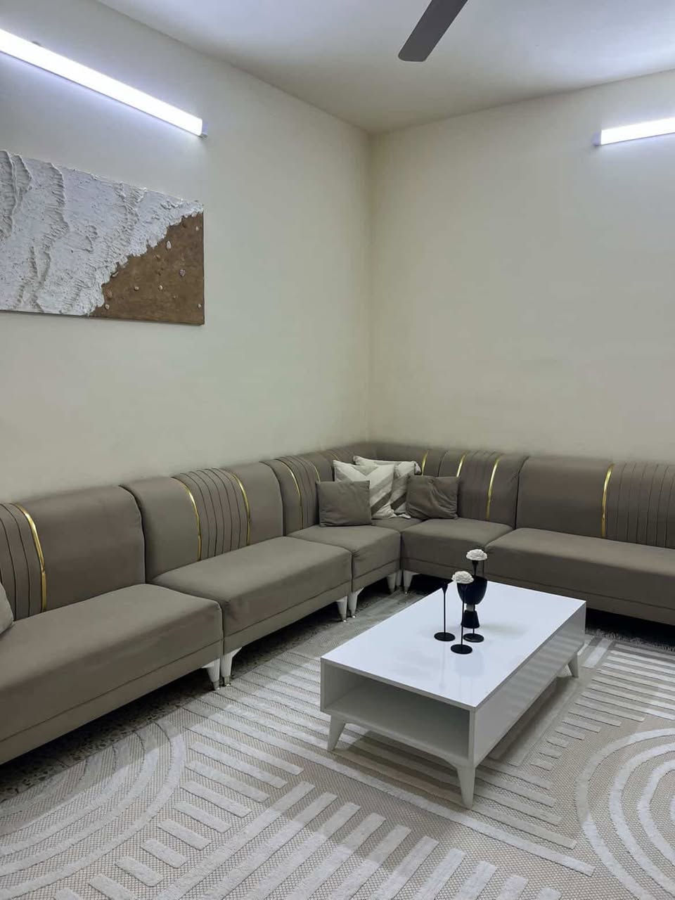 ب300 وبي مجال كلش بسيط والميز والطلة قفلهم ب150 للاستفسار خاص


**إذا كنت صاحب هذا الإعلان وتريد حذفه لأي سبب، رجاءا أرسل رسالة إلى الدعم الفني**