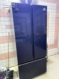 ثلاجة 3 أبواب • استخدام قليل • حي شرطة