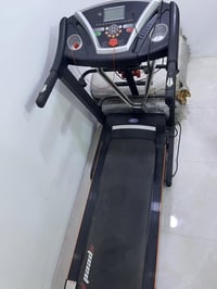 جهازة جري من ماركة speed fitness الجهاز نظيف جداً وممستعمل قليل مثل ما...