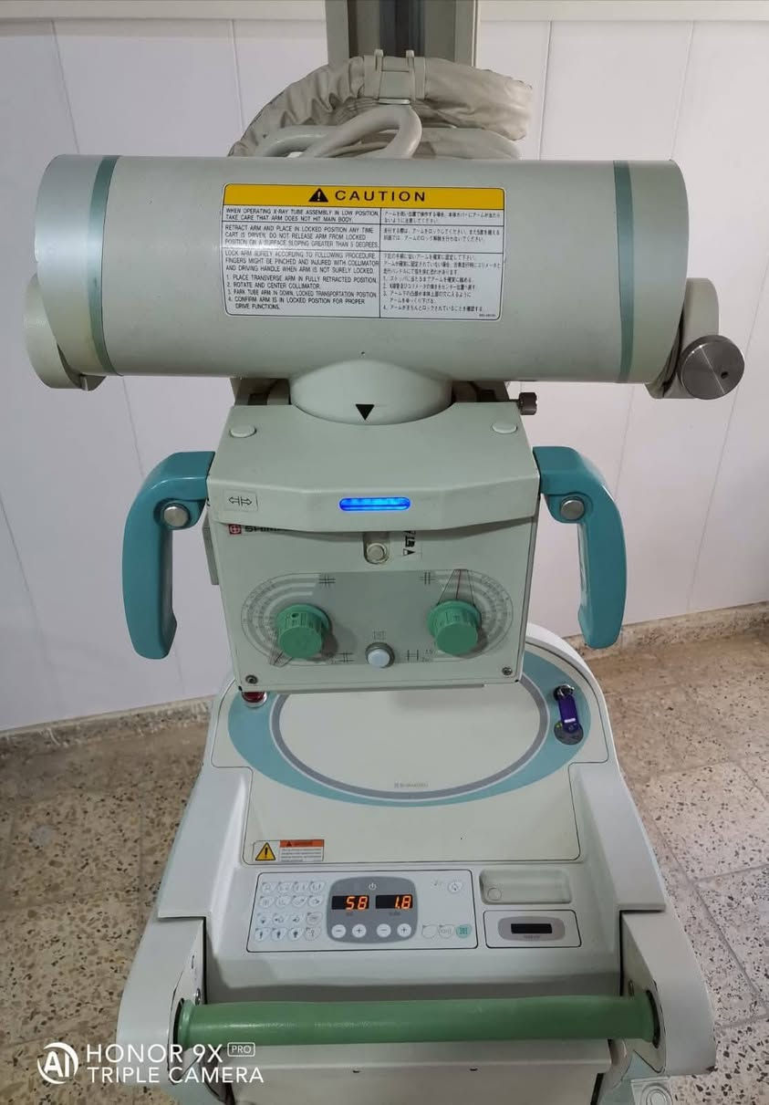 🔥 جهاز أشعة متنقل ياباني – Shimadzu MobileArt Evolution 🔥
اختيار مثالي للمستشفيات، الطوارئ، والعناية المركزة
🔹 الموديل: MobileArt Evolution
🔹 المنشأ: يابان 🇯🇵
🔹 النوع: جهاز أشعة X-Ray متنقل (Mobile)
✅ المواصفات الفنية:
قدرة عالية للتصوير بجودة ممتازة
kVp: حتى 133
mA: ثابت ومستقر لصور واضحة
أنبوب أشعة أصلي من Shimadzu
تحكم إلكتروني سهل وسريع
شاشة تحكم واضحة وسهلة الاستخدام
حركة انسيابية وعجلات قوية تناسب العمل داخل الأقسام
مناسب للتصوير داخل:
الطوارئ
العناية المركزة (ICU)
الردهات وغرف المرضى
⭐ المميزات:
صورة عالية الدقة
اعتمادية يابانية معروفة
تقليل جرعة الإشعاع
صيانة سهلة وتوفر قطع غيار
عملي جداً للعمل اليومي المكثف
📌 الحالة: جاهز للعمل
📌 الفحص: مفحوص ومجرب بالكامل
📞 للاستفسار والتواصل:
(***********)
