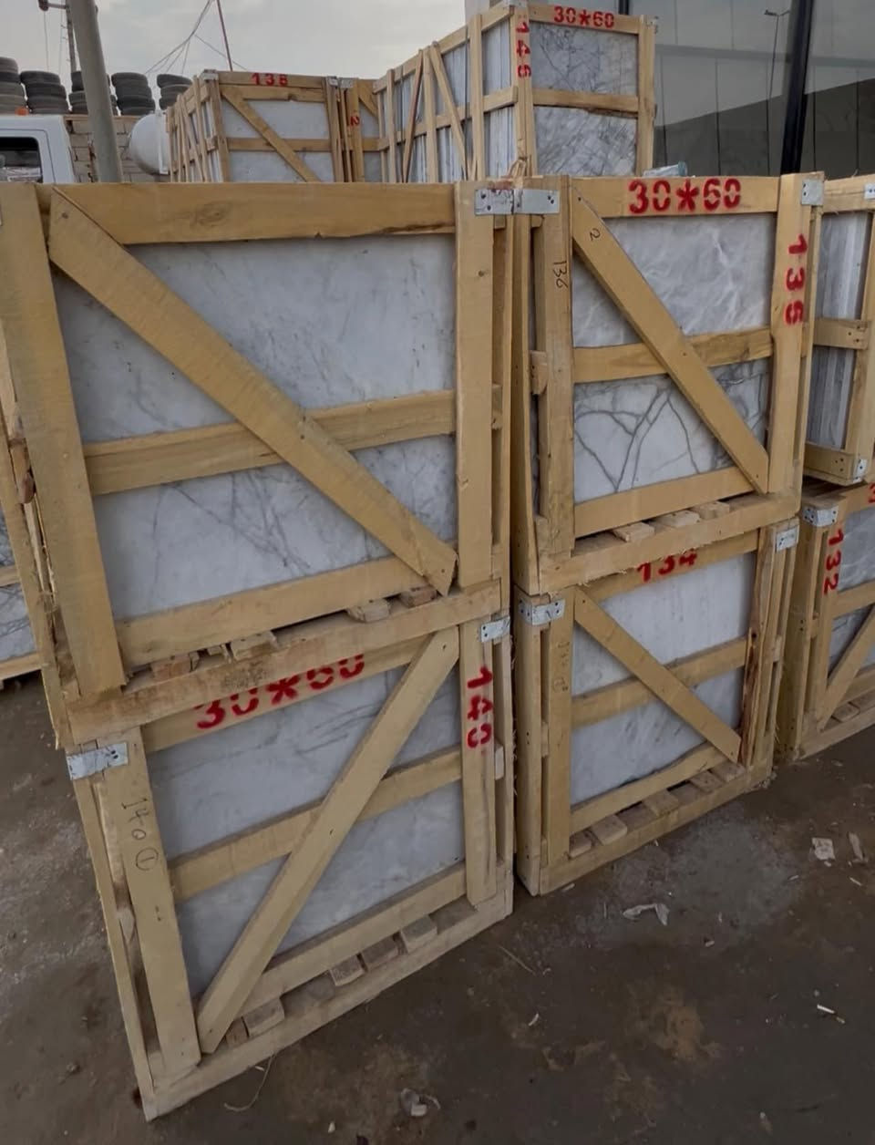 #_تحيه_طيبه_زبائننا_الكرام
⚫  يعلن علي اسعد للمرمر عن تجهيز #_المرمر الايراني ذو مواصفات عالية
⬅️  النوع مرمر ايراني  نيريز ابيض دمار رصاصي 
⚫  القياس 30×60

⚫  مستعدون لتجهيز المشاريع الحكومية والأهلية والمكاتب في جميع المحافظات وبأسعار الجمله مناسبة جدا 
 السعر, 13 الف 

👈  ملاحظة يوجد خدمة توصيل لكل المحافظات وبأسعار حسب الكميه
 
العنوان كربلاء المقدسة 
للحجز والاستفسار مراسلة الصفحة أو الاتصال على الارقام
***********    
بأدارة -علي اسعد للمرمر 
يوجد لدينا بايات نيريز و الواح نيريز.
