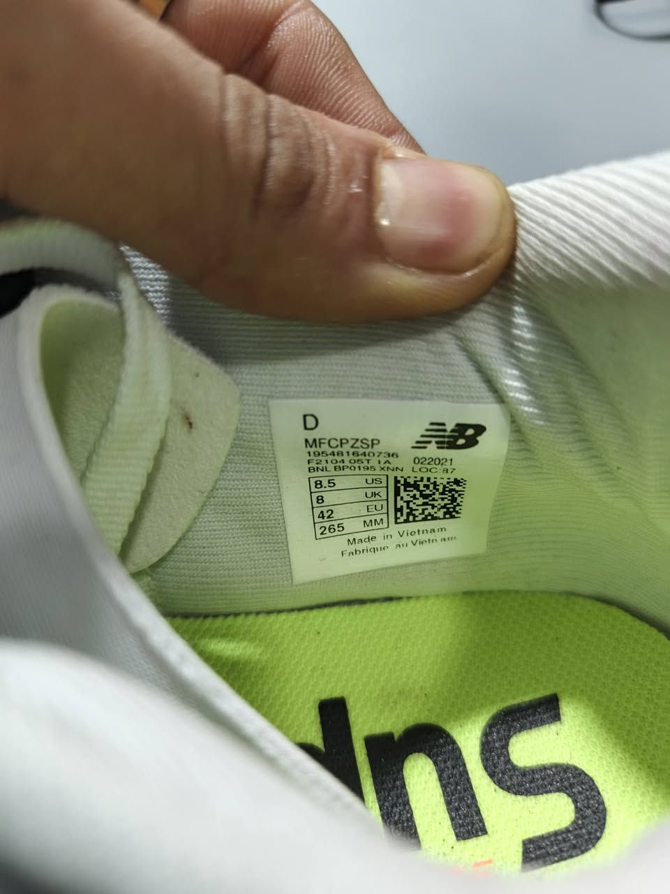 لاتكلي ليش وشدعوه للجناي فقط
نيو بالانس فيول سيل سوبر 

قياس 42 طول القدم 26.5

50.000 واصل .


**إذا كنت صاحب هذا الإعلان وتريد حذفه لأي سبب، رجاءا أرسل رسالة إلى الدعم الفني**