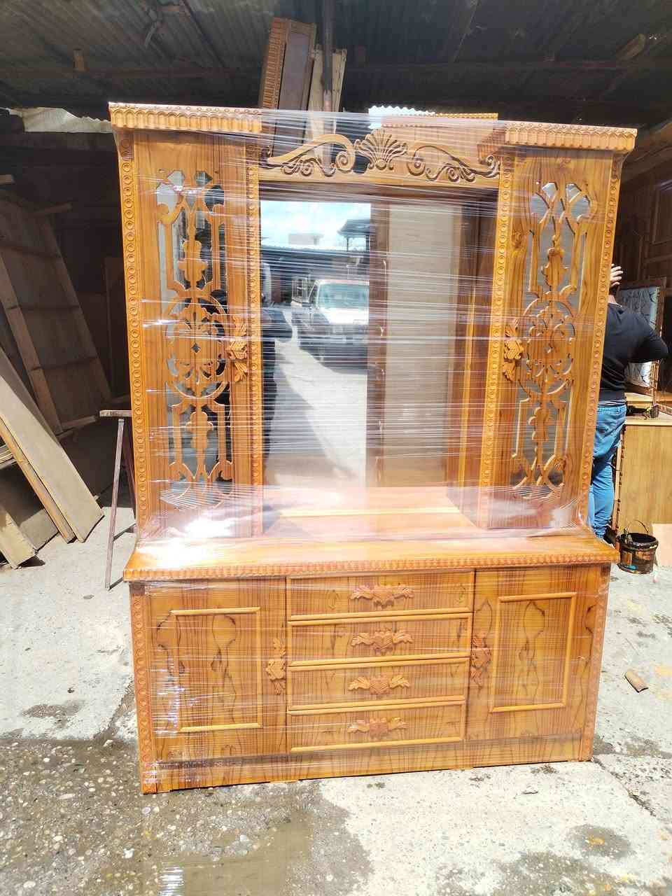 غرفه 5 ابواب. ابراج ملحق جديدها صاج 5مليم نقش زان يدات زان دنكه زان السعر 900قفل بدون معامله..السعر ثابت اقساط ما عندي رجا الميشتري لا يخابر *********** اسيا *********** العنوان موصل باب جديد داخل ساحة نادي الفتوه الرياضي مقابل افران السيد عرض خاص فتره محدوده
