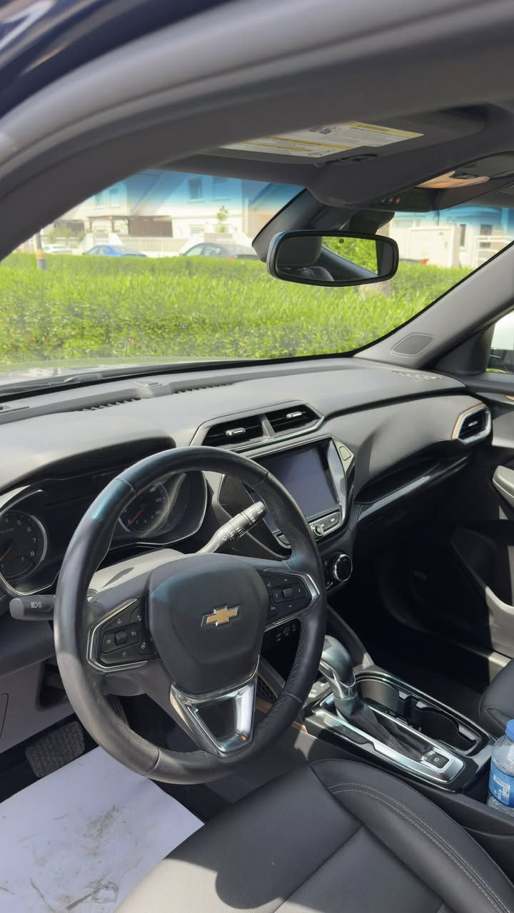 للبيع: Chevrolet Trailblazer Activ موديل 2022
✔️ فئة Activ المميزة (الفئة الرياضية)
✔️ محرك 1300 Turbo اقتصادي مع أداء ممتاز
✔️ عداد 48 ألف كم فقط
✔️ تصميم رياضي وشبابي أنيق
✔️ ارتفاع جيد عن الأرض وثبات ممتاز
✔️ صرفية وقود ممتازة مقارنة بالأداء
✔️ داخلية عصرية ومريحة
✔️ مناسبة للمدينة والسفر والعائلة
✔️ حجم عملي ومساحة تخزين جيدة
✔️ قيادة ناعمة ومريحة
✔️سقف ابيض بلادي 
✔️شاحن وايرلس
✔️كار بلاي بلوتوث

حالة السيارة:
🔹 الضرر فقط بنيد
🔹 الأيرباقات مرجعة سستم بلادي بشرط 
🔹 السيارة بحالة جيدة

السعر: 133 وبيها مجال بسيط
الموقع: اربيل 
رقم التواصل:  

0770 258 7748
0751 672 7173
