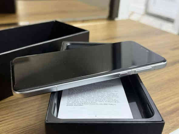 سلام عليكم هونر ماجك 7 برو
جديد كلش صار 5 ايام مشتغل 
لون ضوء القمر 
نضافه 100% اذا بي خدش واحد صغير تاخذه ابلاش 
غراض كامل موجود 
ضمان شركة جبال 
السعر 900  وبي مجال قليل 
مكاني ديالى خانقين 
***********
