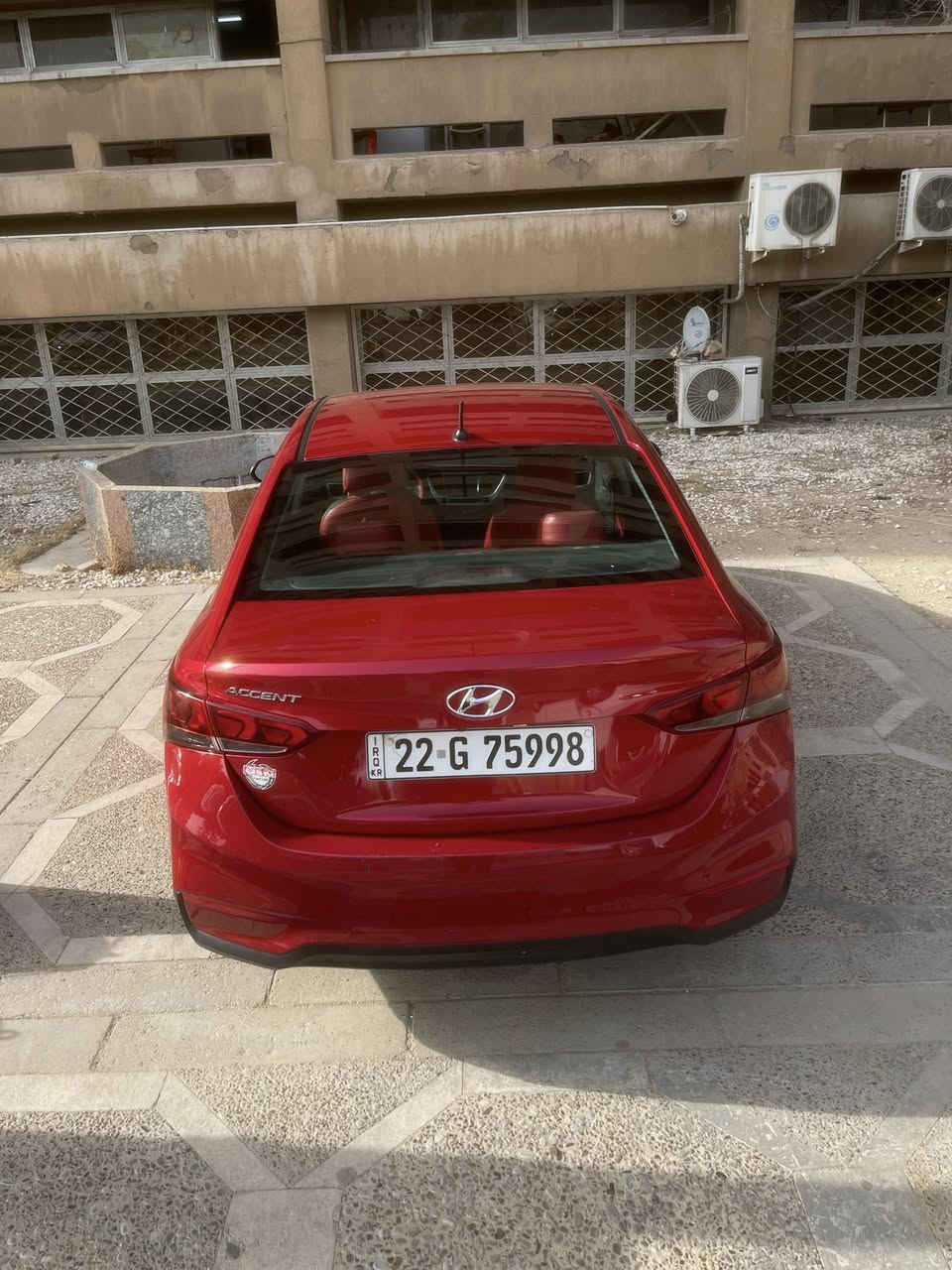 السلام عليكم هونداي اكسنت2021 رقم اربيل 
ماشية 75.000 ميل ضررهه بنيد مصبوغ وبيهه شخط بصفحة السايق موضح بدون دواخل مكاني بغداد الغزالية السعر ١٠٥ وبيهه مجال بسيط 
***********
