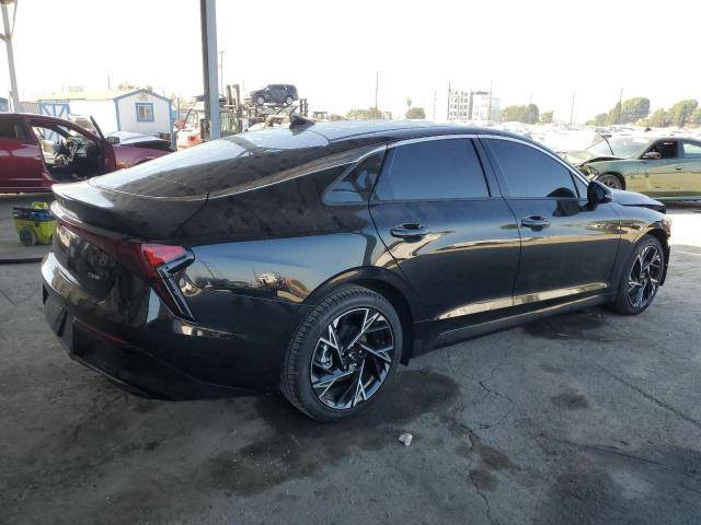 سلام عليكم اخوان KIA K5 Gt-Line سياره فول عدا البنوراما لون اسود موديل 2026 لون اسود داخل احمر  موعد الوصل شهر ونص إلى شهرين تكدر دخلها أربيل وتكدر ادخلها كتاب الشهداء بغداد شنو تريد موجود  سعرها مناسب ماشيه 2000mil سياره جدا حلوه إذا تحب تستفسر أكثر اتصل علمود اشرحلك إذا حره واذا شهداء واني الممنون❤️

لاستفسار ***********
