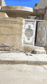 سلام عليكم بيت رهينه مساحه  ١٠٠ طبق واحد مطبخ صالح ستقبال غرفه صحيات ٢ رهن ٣٠ ستفسار مكتب بركات ام بنين ***********
