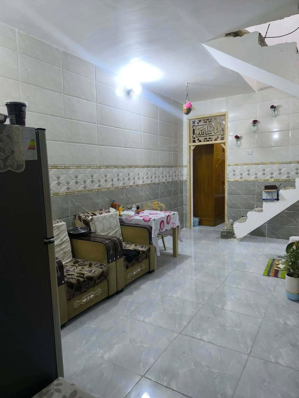 السلام عليكم
#عــقـار للـبـيـع طابو صرف ١٠٠ متر

 الواجهة ٥ النزال ٢٠ أيضا فيه إجازة بناء 

الموقع على شارع ١٠٠ مقابل مطعم الحضارة 

البيت عبارة عن صالة+ كلدور +مطبخ+ غرفة +مجمع صحيات

للتواصل

 ‏‏‪***********‬‏

‏‪***********‬‏
